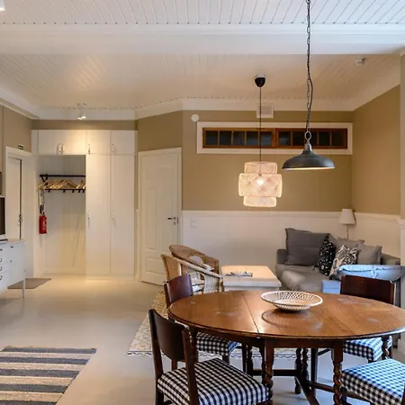 Charming Two-room In An Old 19th-century Wooden House Hangö