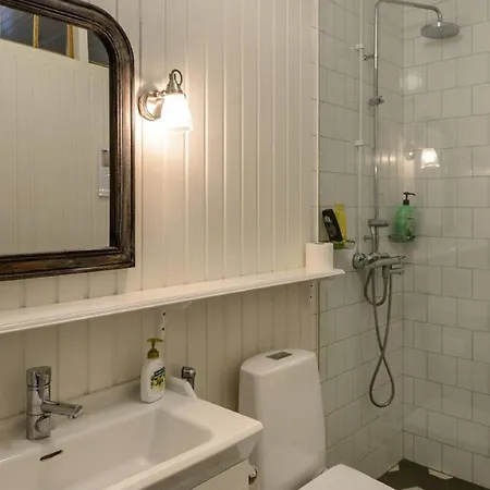 Charming Two-room In An Old 19th-century Wooden House * Hangö