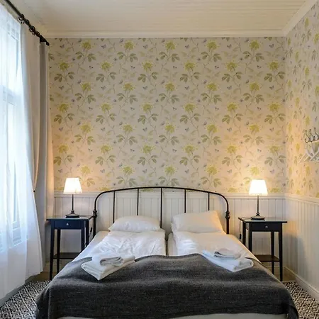 Charming Two-room In An Old 19th-century Wooden House Hangö