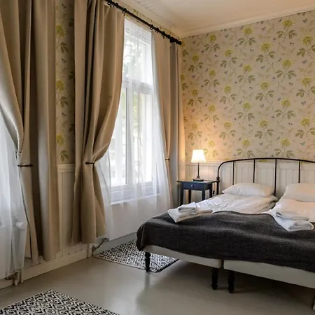 Charming Two-room In An Old 19th-century Wooden House * Hangö